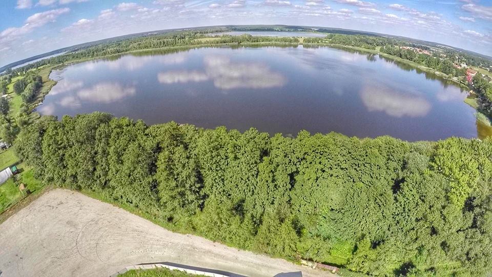 Zdjęcie z lotu ptaka ukazujące teren gminy