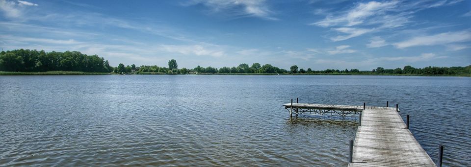 Zdjęcie przedstawiające jezioro