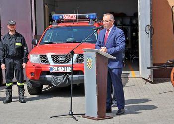 Uczestnicy odebrania łodzi dla OSP Wijewo 