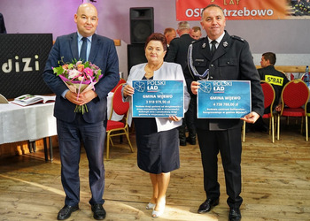 Uczestnicy obchodów 90 lecia osp Potrzebowo