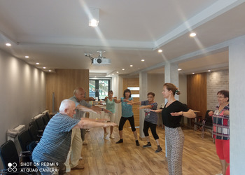 Zdjęcie przedstawia uczestników Klubu Seniora