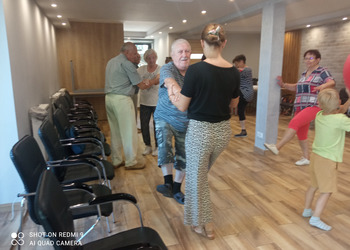 Zdjęcie przedstawia uczestników Klubu Seniora