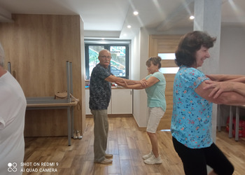 Zdjęcie przedstawia uczestników Klubu Seniora