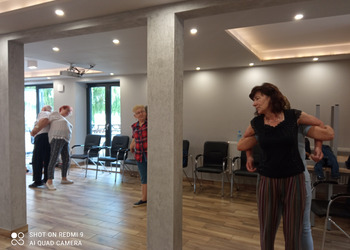 Zdjęcie przedstawia uczestników Klubu Seniora