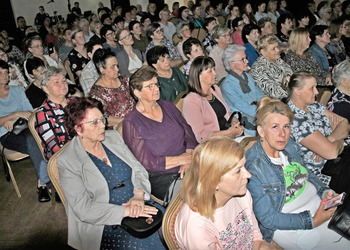 zdjęcie przedstawiające uczestników koncertu