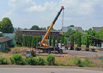 zdjęcie przedstawia plac budowy 