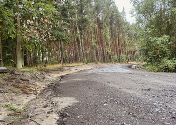 zdjęcie przedstawia remont drogi na jednym z odcinku