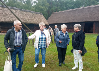 Zdjęcie przedstawia uczestników Klubu Seniora