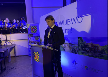 Zdjęcie przedstawia Dyrektora Gminnego Ośrodka Kultury