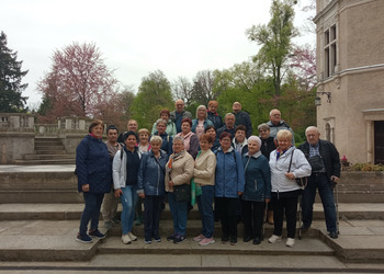 Zdjęcie grupowe seniorów 