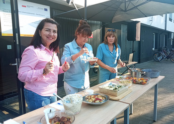 Zdjęcie przedstawia uczestników Klubu Seniora