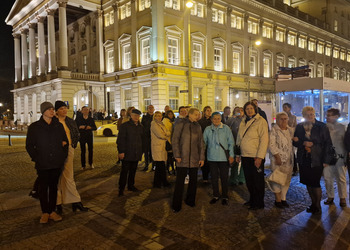 Zdjęcie przedstawia uczestników Klubu Seniora