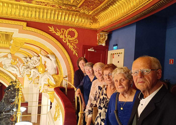 Zdjęcie przedstawia uczestników Klubu Seniora