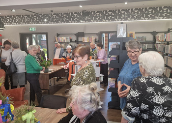 Zdjęcie przedstawia uczestników Klubu Seniora